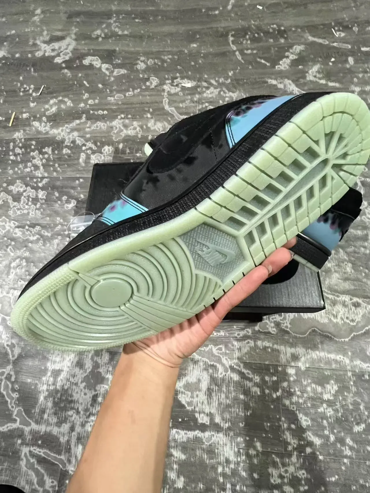 Nike Black Blue Laceless Strap Closure Tie-Dye Flame Print Lifestyle Sneakers 6