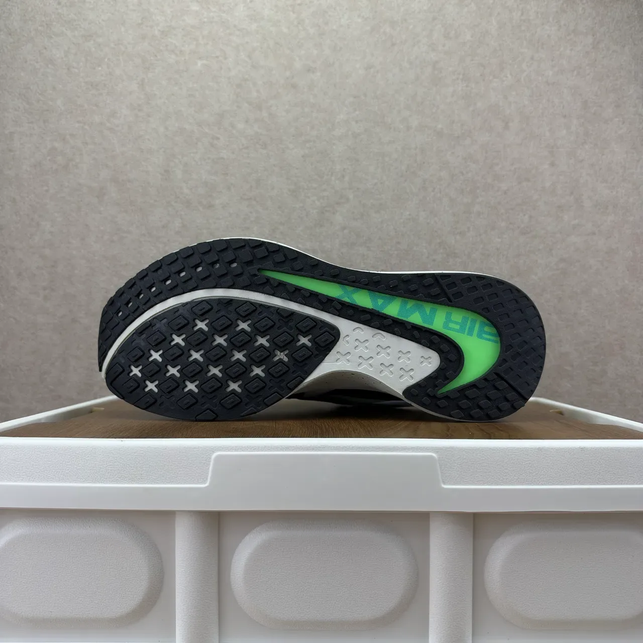 Nike Black Green Layered Synthetic Overlays Mint Accent Panels Lifestyle Sneakers 6