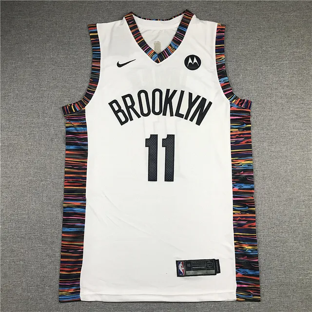 Nike Brooklyn Nets City Edition camiseta blanca con bordes multicolores 2