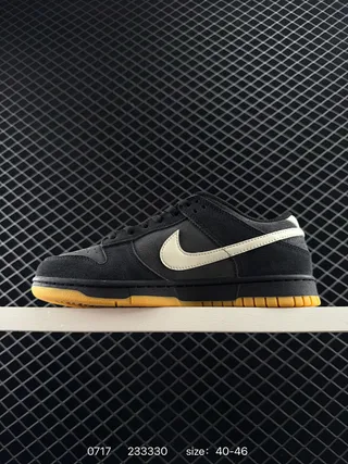 Nike Dunk Low Black Cream Gum Skateboard Shoes 2