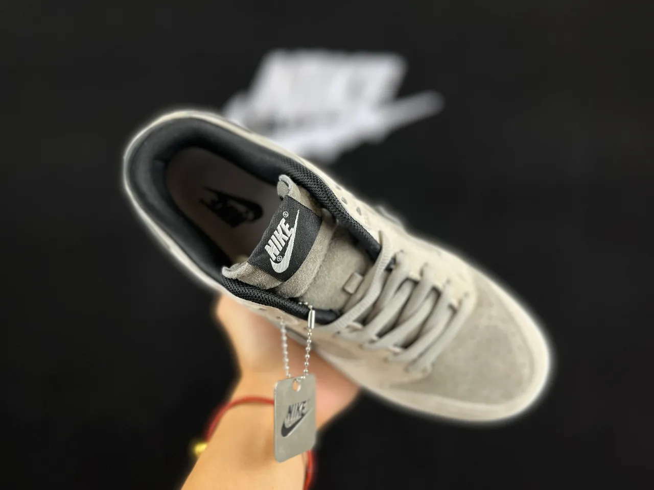 Nike Dunk Low Chaussures de Skateboard en Daim Gris 3