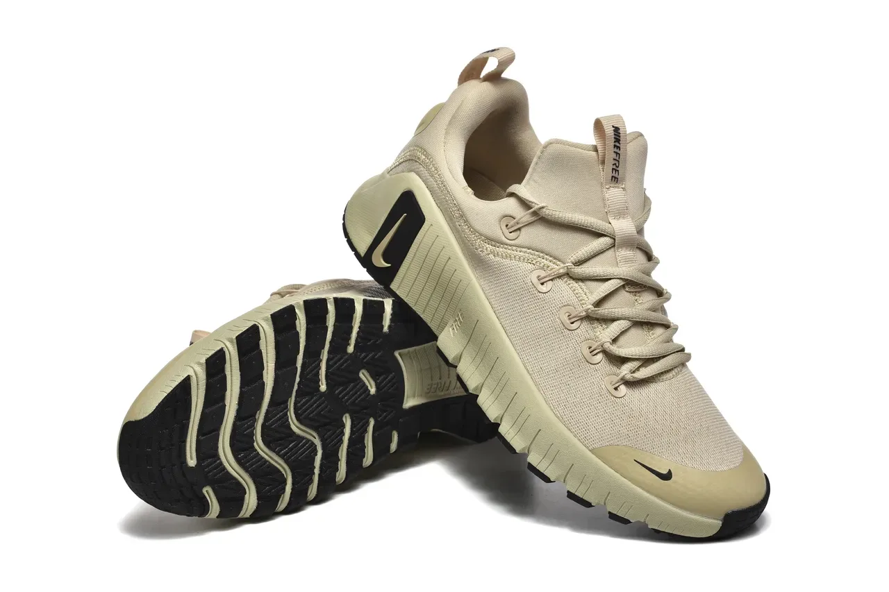 Nike Free RN 米色和黑色生活方式运动鞋 3