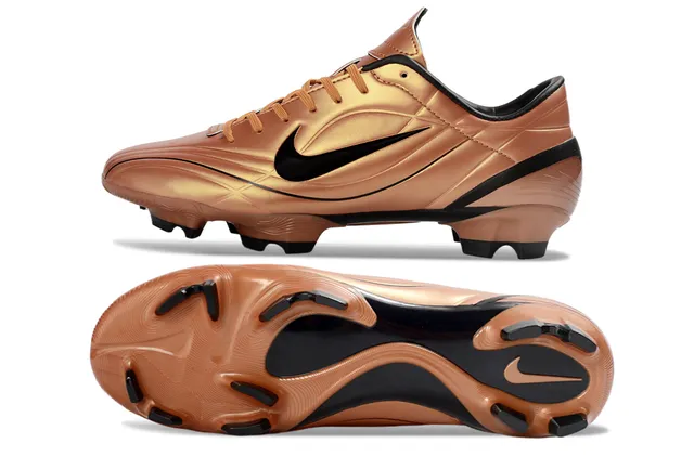 Nike 金黑金属铜 鞋面 绗缝 合成 构造 硬地 足球鞋 6