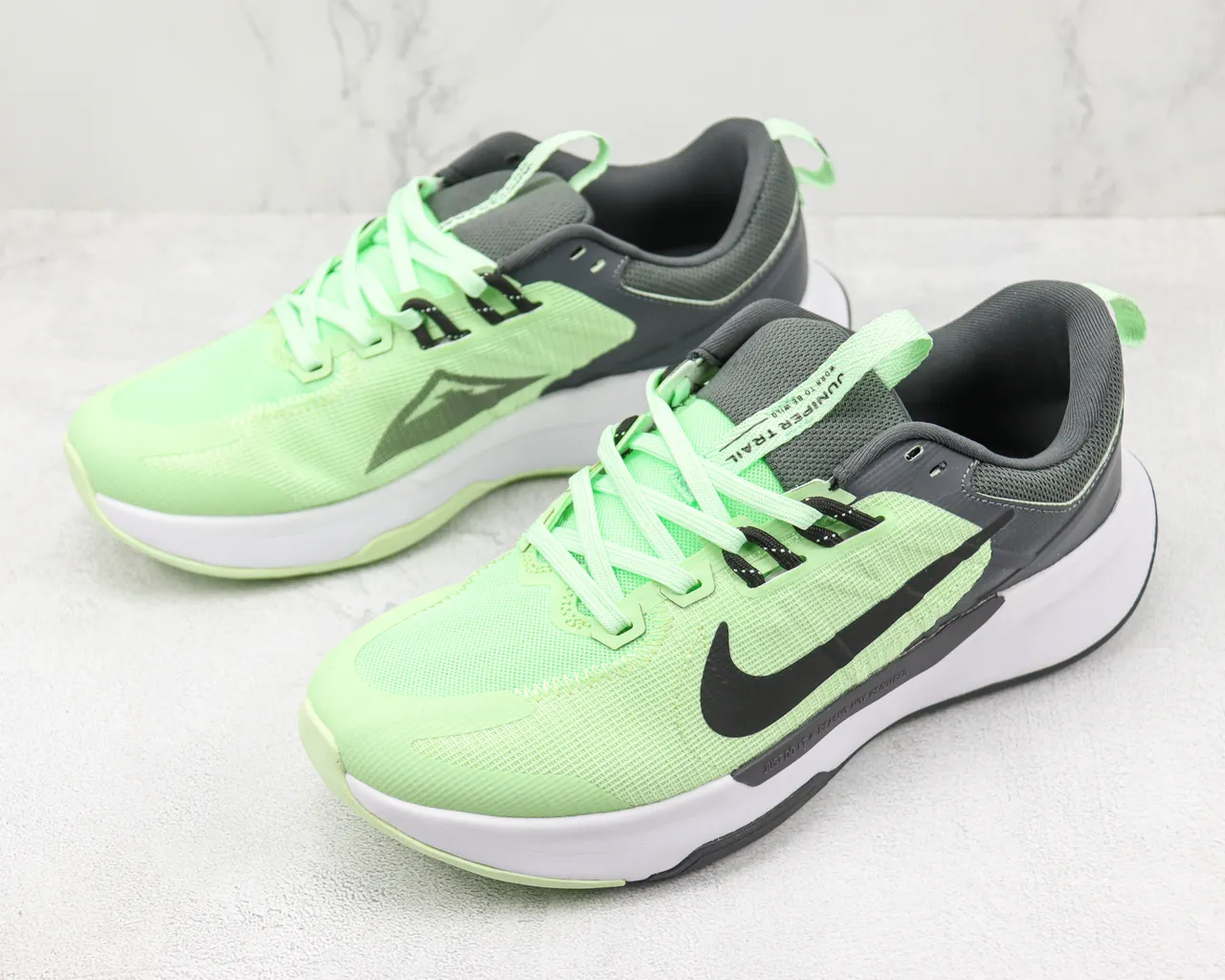 Nike Verde Cinza Malha Superior Camadas de Superposição Sintética Tênis de Corrida 4
