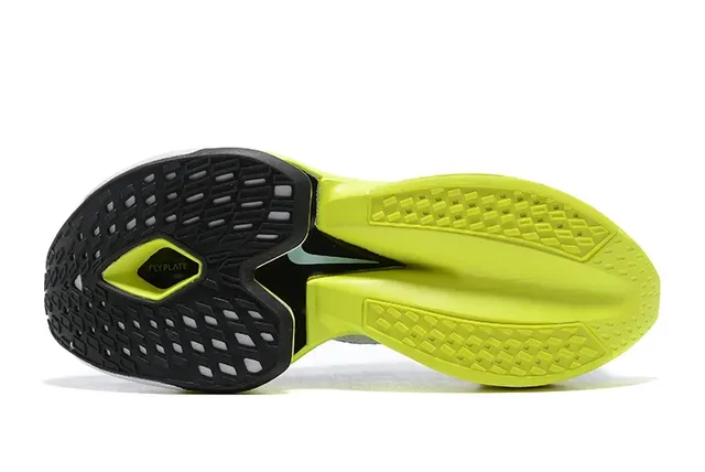 Nike Green Yellow Engineered Atomknit Upper Full-Length ZoomX Midsole Running Shoes 4