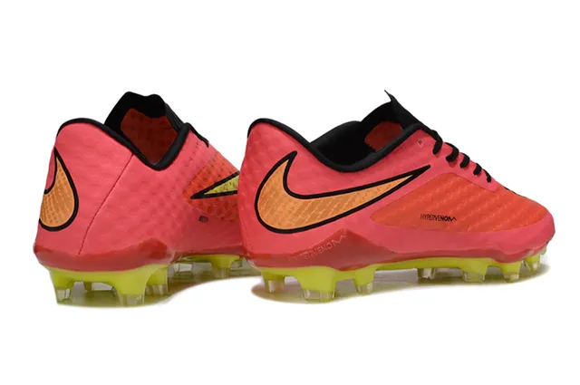 Nike Hypervenom وردي أصفر منخفض القطع شكل منسوج أعلى اصطناعي أرض صلبة حذاء كرة القدم 5