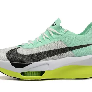 Nike Invincible Run हल्का हरा सफेद नियोन नींबू दौड़ने की जूते