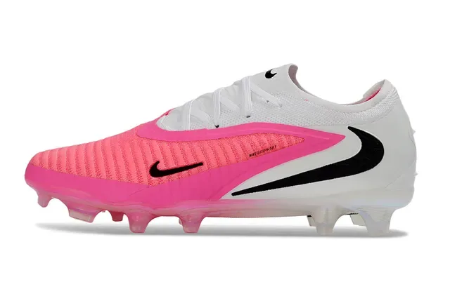 Nike Mercurial Chaussures de football blanc et rose avec upper en maille, bandeau du pied central avec côtes et crampons pour terrain ferme 4