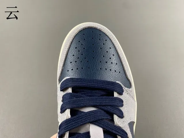 Nike Sneakers Lifestyle Navy Gray Patchwork Upper Denim-Textured Swoosh 5