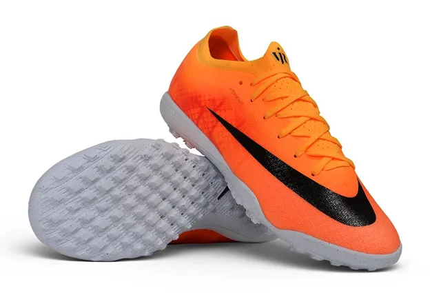 Nike Orange Black Knit Upper Low-Cut Collar Turf Soccer Shoes 3