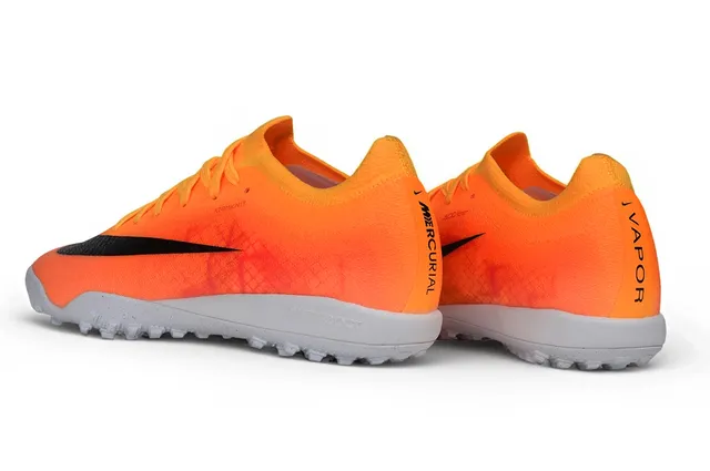Nike Orange Black Knit Upper Low-Cut Collar Turf Soccer Shoes 5