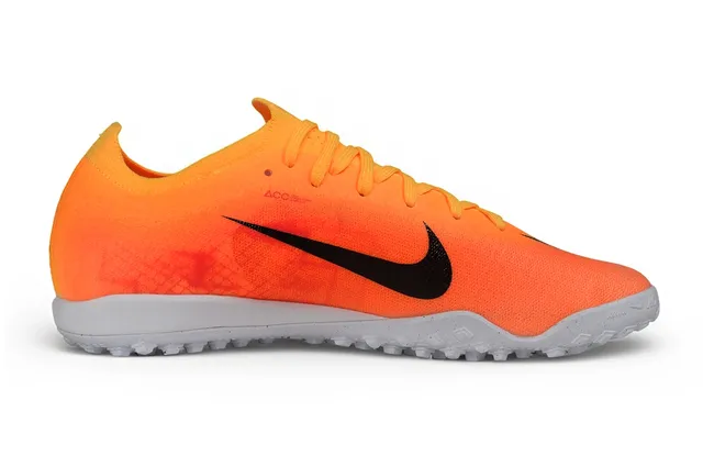 Nike Orange Black Knit Upper Low-Cut Collar Turf Soccer Shoes 6