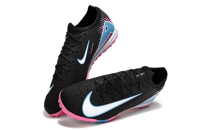 Nike Phantom GT أسود وردي منخفض القطع شبكة علوية أرضية أحذية كرة القدم 7