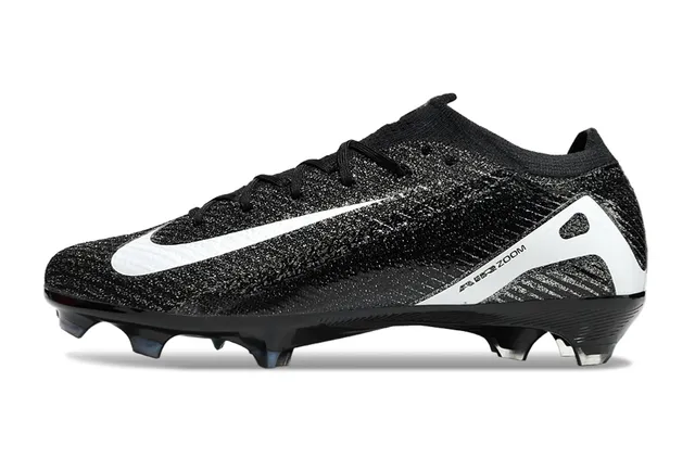 Nike Phantom GT 黑白 低帮 袜套领 醒目 Swoosh 钉地 足球鞋 7