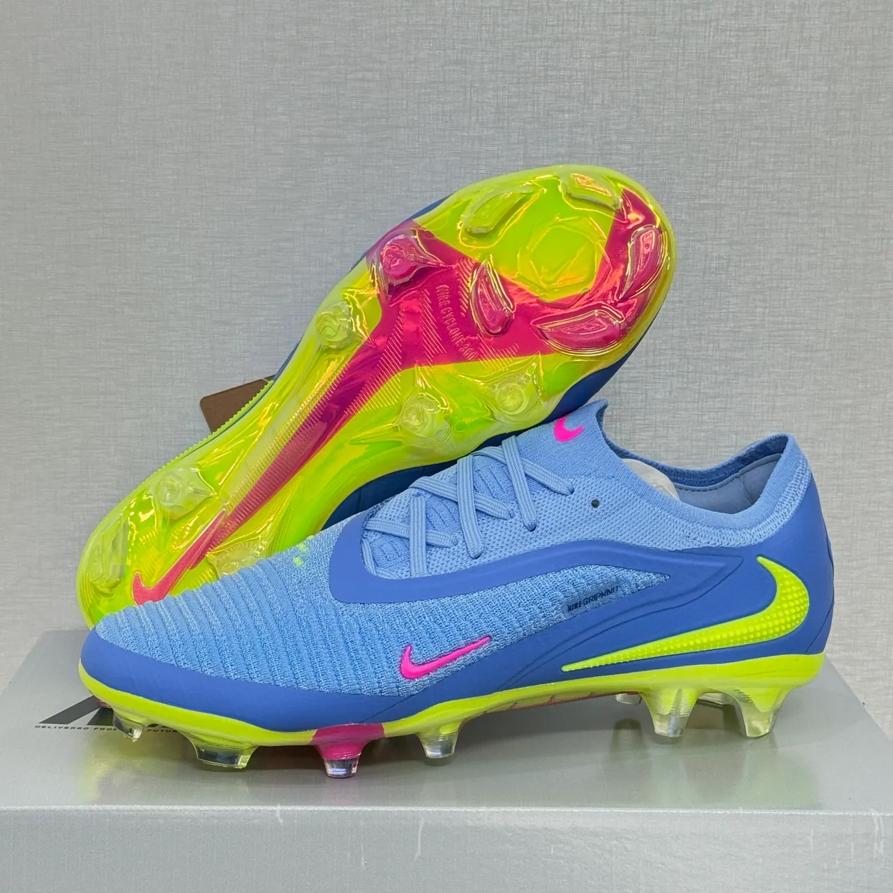 Nike Phantom GT Orange Bleu Coupe Basse Tricot Supérieur Lacets Asymétriques Terrain Firme Chaussures de Football 4