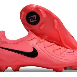 Nike Phantom GT Sapatos de futebol rosa e preto com upper de knit, gola sock-fit, puntera firm-ground