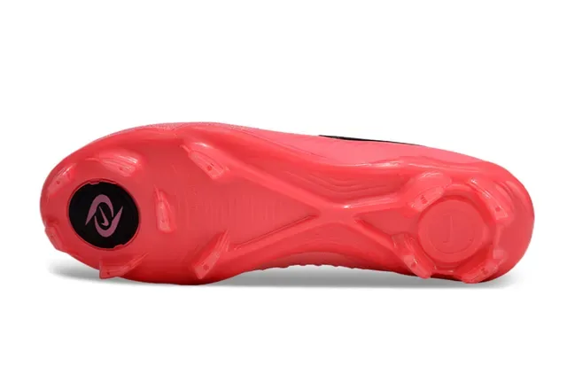 Nike Phantom GT Chaussures de football rose et noir avec upper en knit, col sock-fit, semelles firm-ground 6