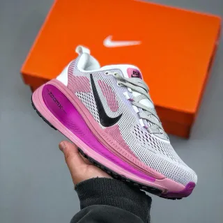 Nike وردي أبيض شبكة مصممة علوية طول كامل ZoomX وسادة وسطى أحذية الجري