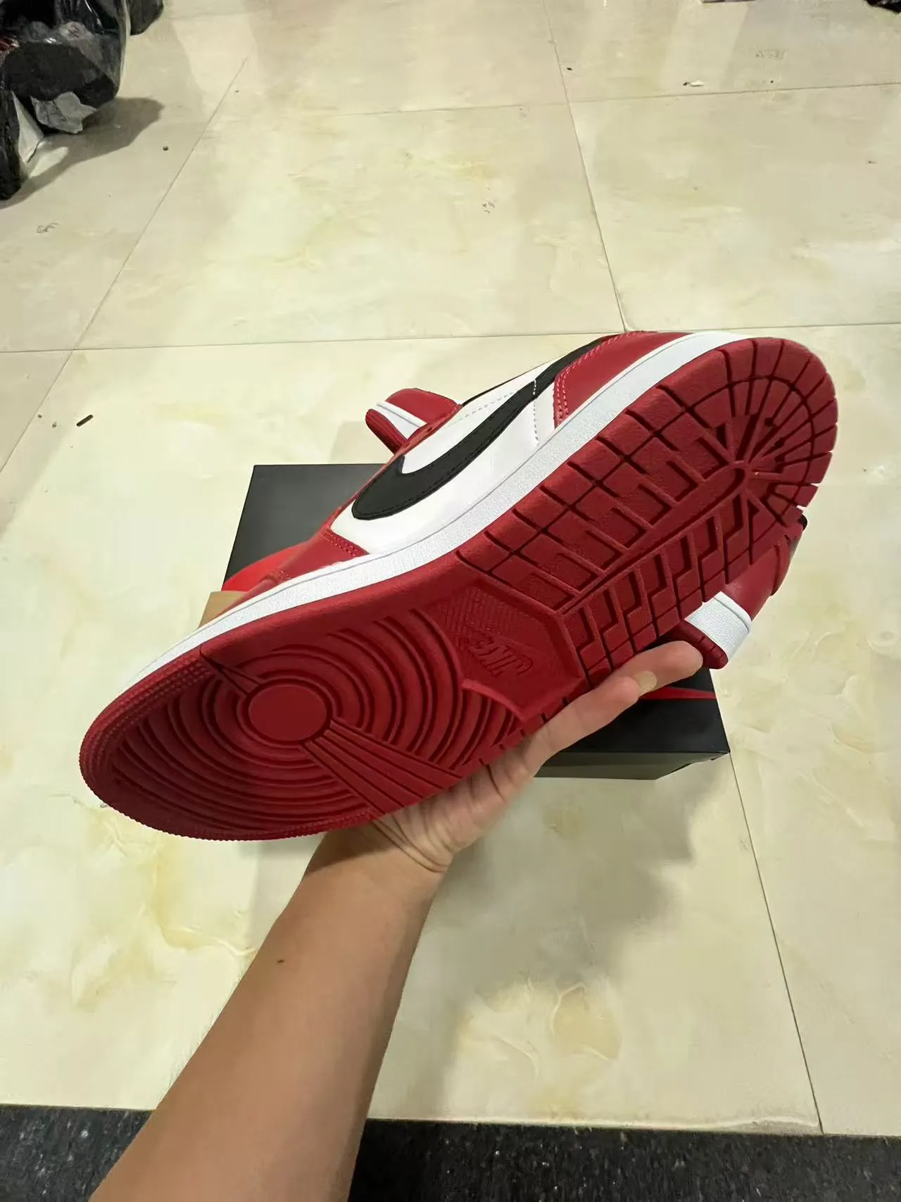 Nike Red Black Low-Top Leather Upper Lifestyle Sneakers 6