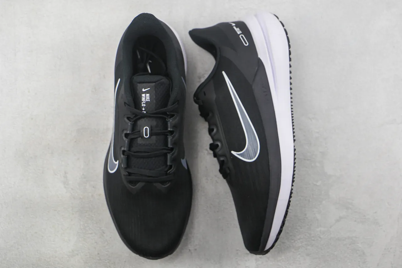 Nike Running Shoe Black and White Running Shoes 3