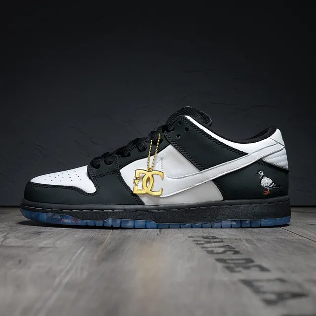 Nike SB Dunk Low काला सफेद कबूतर स्केटबोर्ड जूते 8