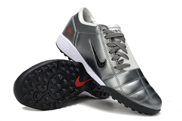 Nike Total 90 III Argent Rouge Turf Chaussures de football 3