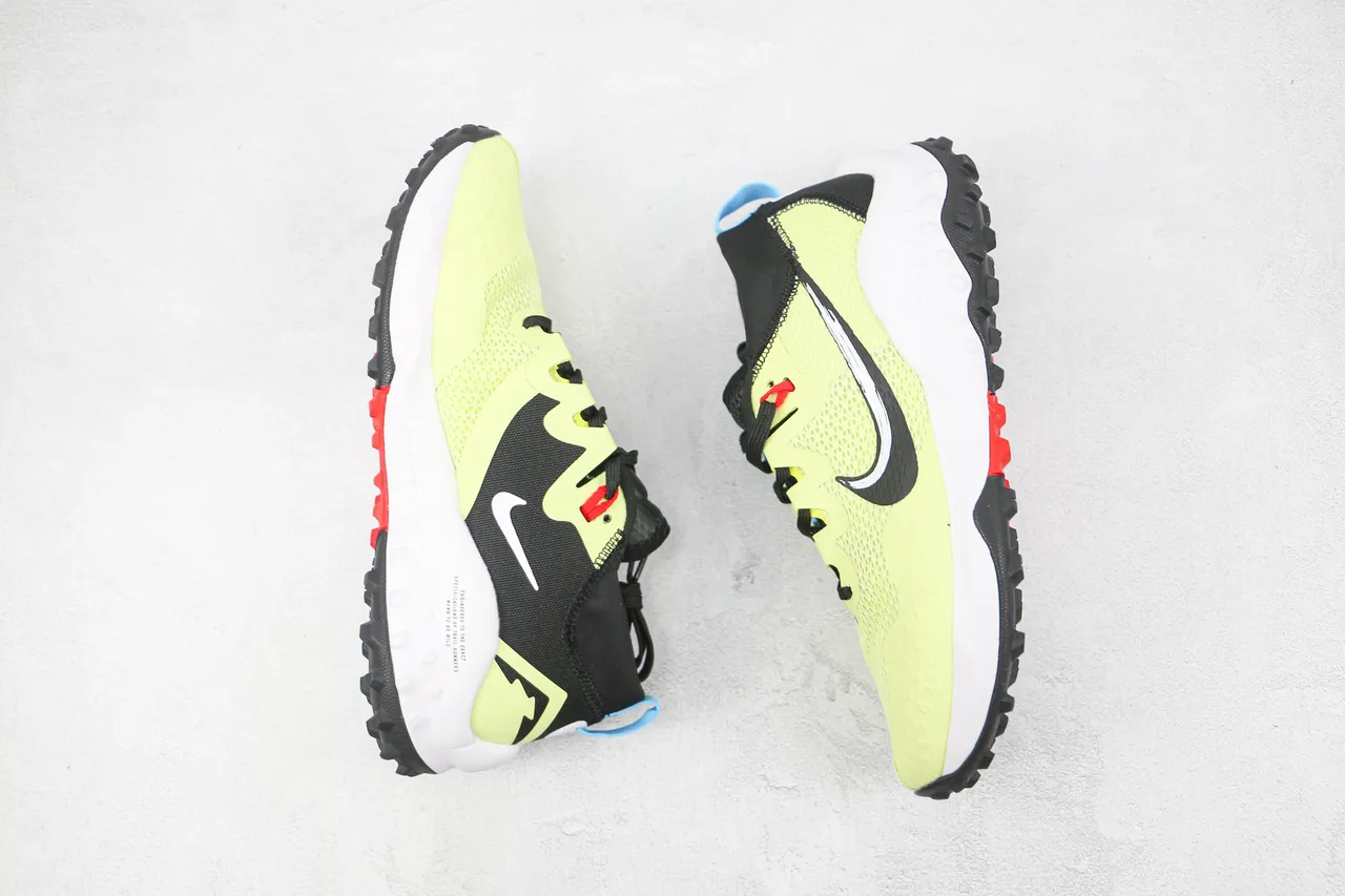 Nike Trail Running Shoe Lime Yellow Black White Running Shoes 2