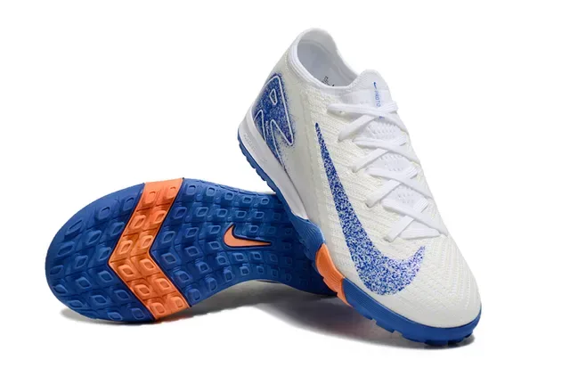 Nike أبيض أزرق Knit Upper Graphic Overlay Turf أحذية كرة القدم 4