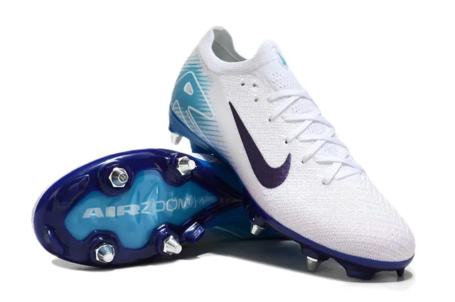 Nike Chaussures de football avec empeine en maille blanc et bleu, Swoosh iridescent violet, pour terrain ferme 3