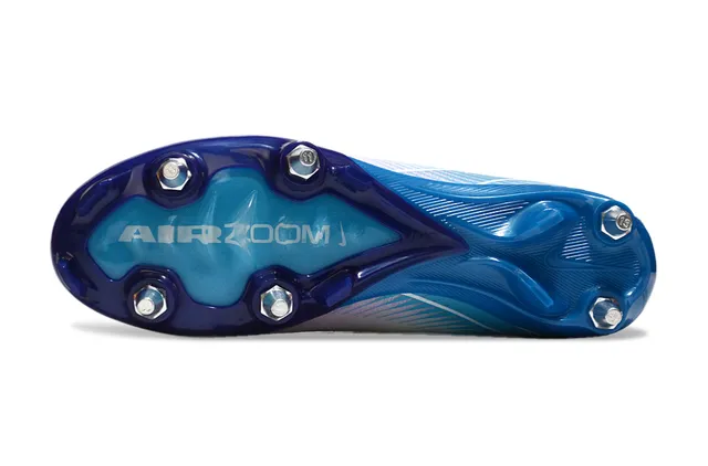 Nike Chaussures de football avec empeine en maille blanc et bleu, Swoosh iridescent violet, pour terrain ferme 6