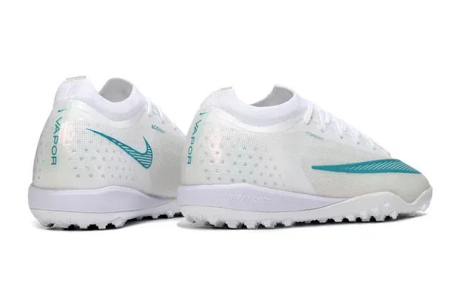 Nike White Blue Knit Upper Teal Accent Stripe Turf Soccer Shoes 5
