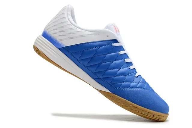 Nike Blanco Azul Capuchón acolchado Panel lateral malla diamante Zapatos de fútbol indoor 2