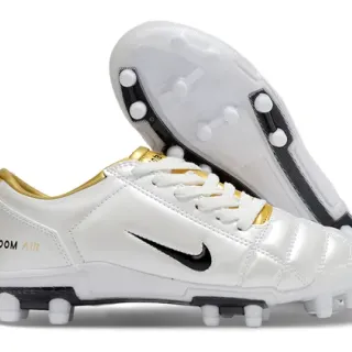 Nike Chaussures de football Blanc Or Matelassée Synthétique Haut Silhouette Basse Coupe Sol Ferme