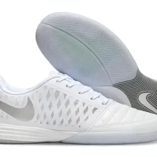 Nike White Gray Quilted Toe Cap Diamond-Pattern Mesh Sneakers