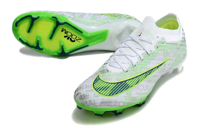 Nike 白绿 针织鞋面 透明鞋底 人工草地足球鞋 3