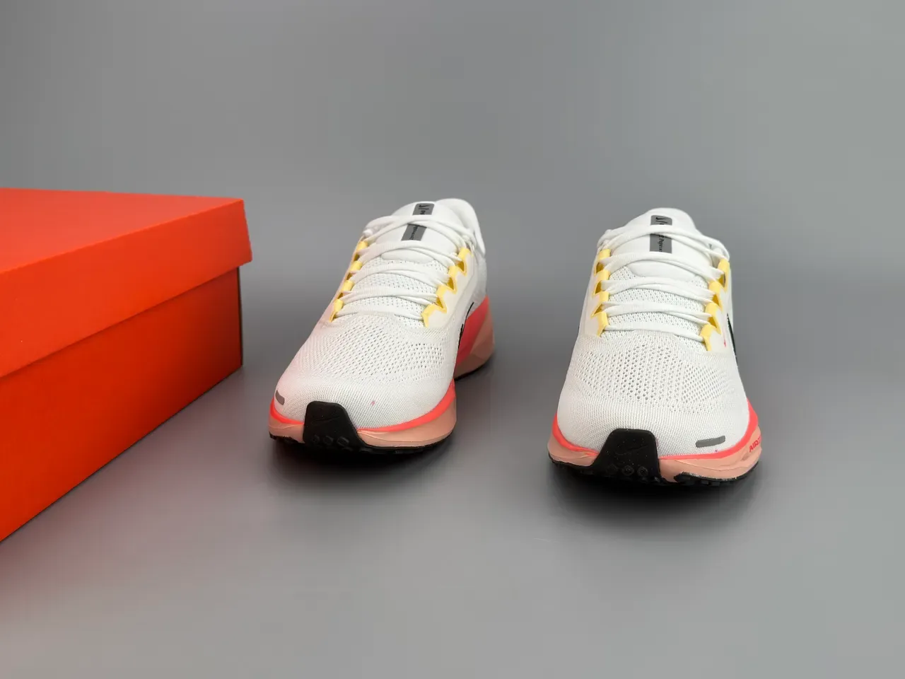 Nike White Pink Engineered Mesh Upper Air Zoom + React Midsole Running Shoes 3