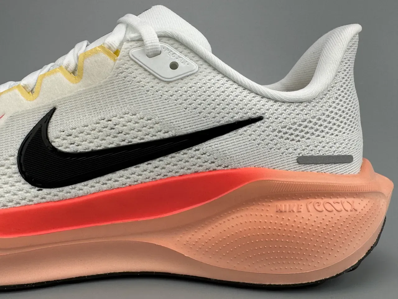 Nike White Pink Engineered Mesh Upper Air Zoom + React Midsole Running Shoes 7