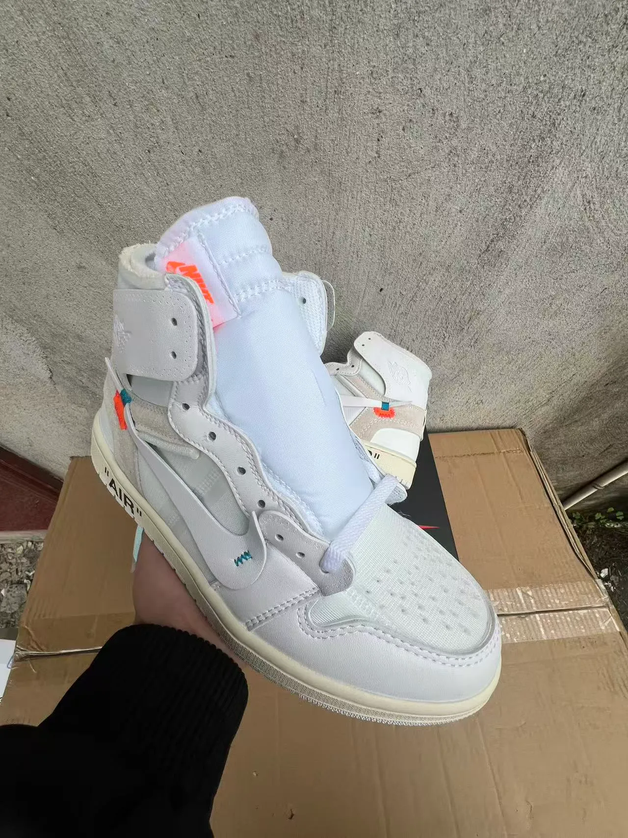 Tênis de Basquete Nike x Off-White Air Jordan 1 Branco Industrial Zip-Tie 2