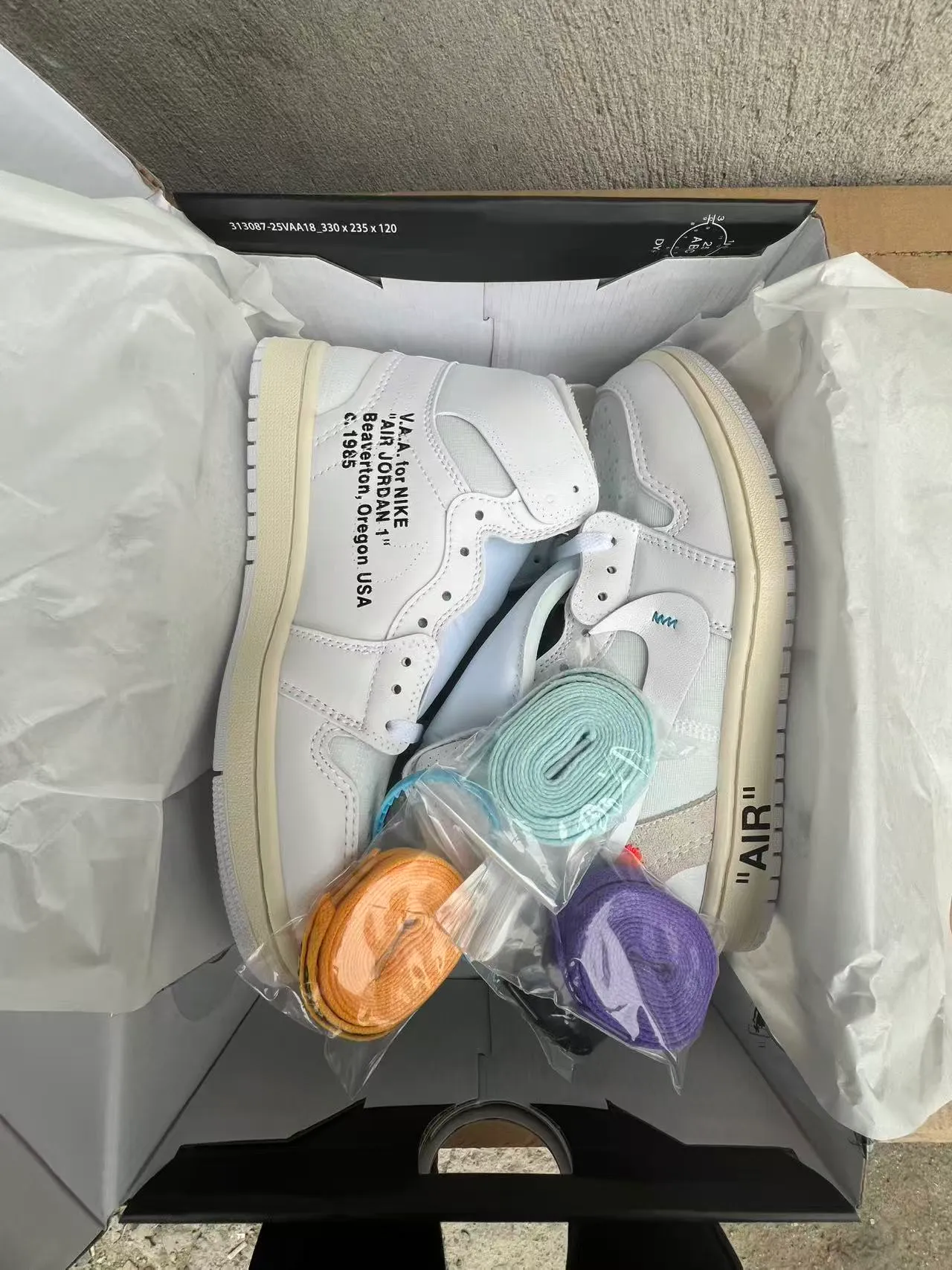 Tênis de Basquete Nike x Off-White Air Jordan 1 Branco Industrial Zip-Tie 9