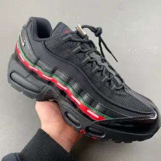 Nike x UNDEFEATED Air Max 95 Black Red Green حذاء أسلوب حياة