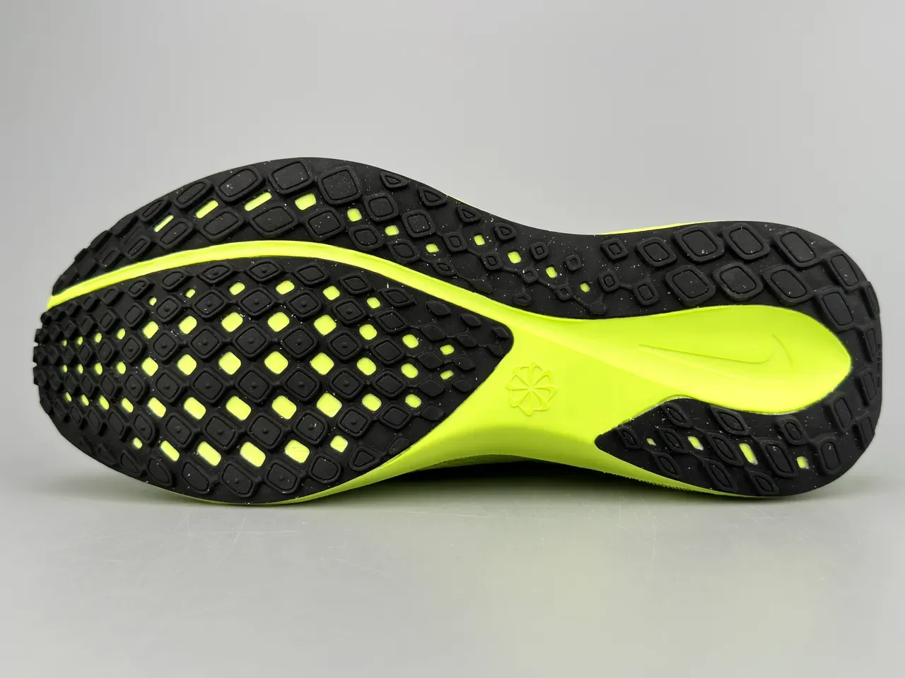 Nike হলুদ কালো কনিট আপার Air Zoom কুশনিং রানিং শু 8