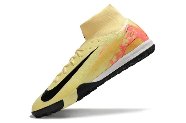 Nike أصفر وردي Flyknit ياقة جوارب عالية أحذية كرة قدم للعشب 3