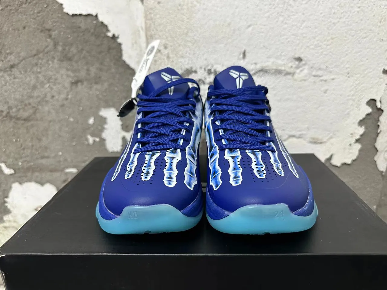 Nike Zoom Kobe V Blue X-Ray Skeletal बास्केटबॉल जुतो 3