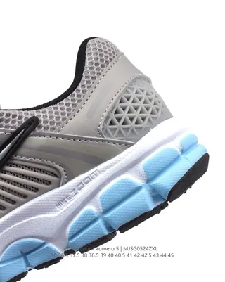 Nike Zoom Vomero 5 Gris clair Blanc Bleu Chaussures de course 6