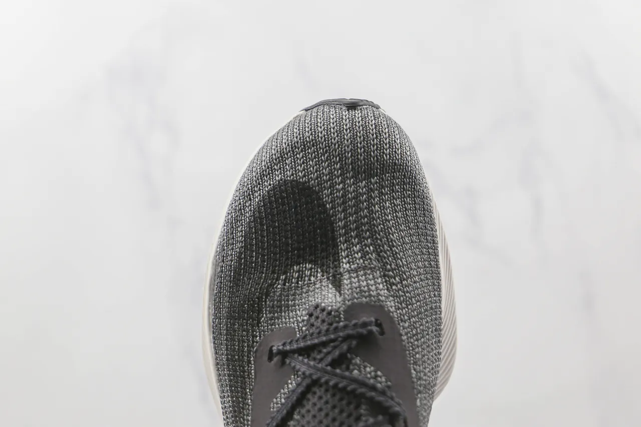 Nike ZoomX Vaporfly Gray White Engineered Knit Upper Full-Length Carbon-Fiber Plate Running Shoes 6