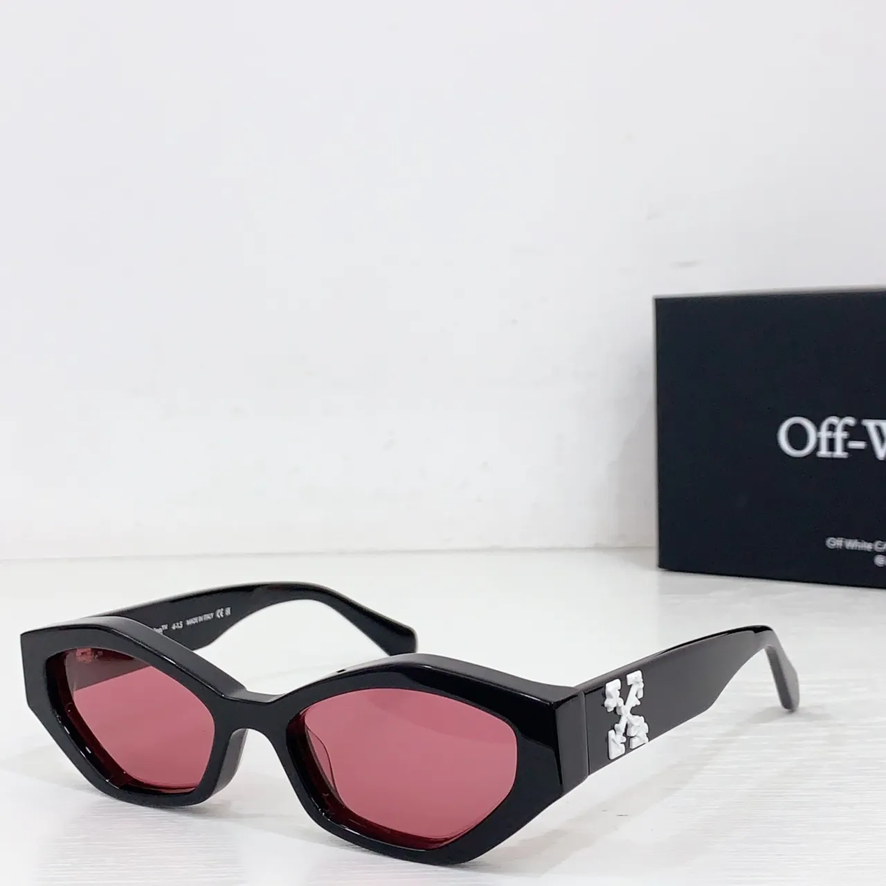 Off-White Industrial Angular Gafas de Sol Mate Blanco 3