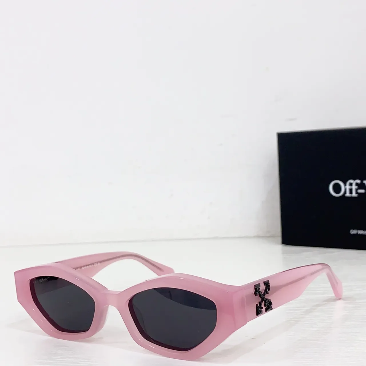 Off-White Industrial Angular Gafas de Sol Mate Blanco 4