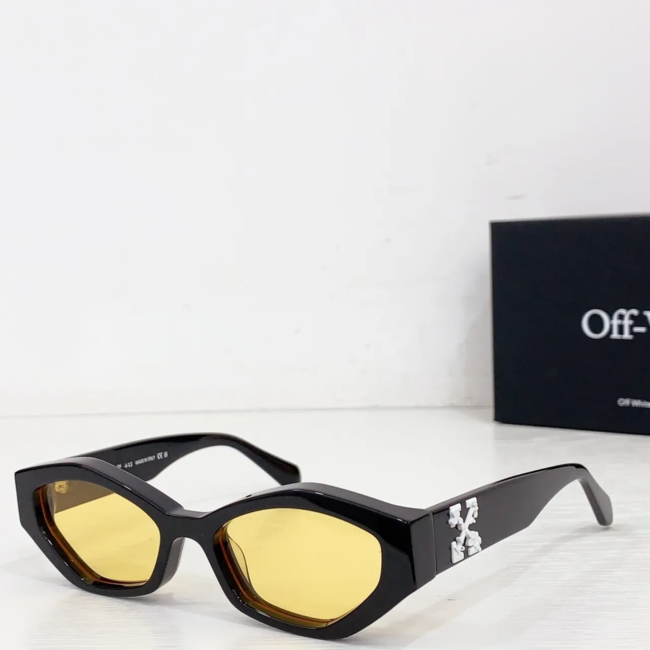 Off-White Industrial Angular Gafas de Sol Mate Blanco 6