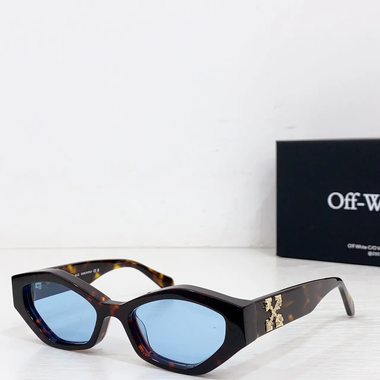 Off-White Industrial Angular Gafas de Sol Mate Blanco 9