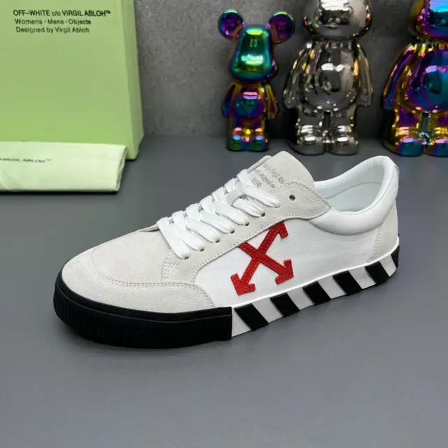 Off-White Tênis Lifestyle de Camurça Vermelha com Logotipo de Flecha Diagonal 3